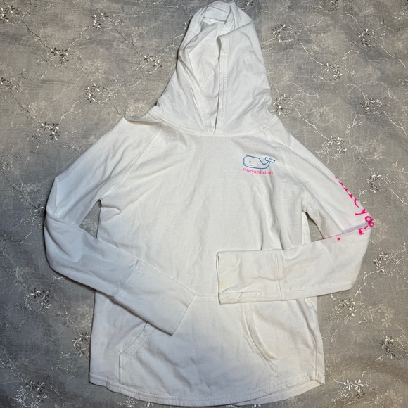 Girls Small Top Bundle – Under Armour & Vineyard Vines – Size Small - Picture 3 of 5